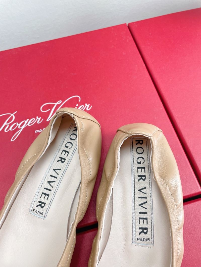 Roger Vivier flat shoes